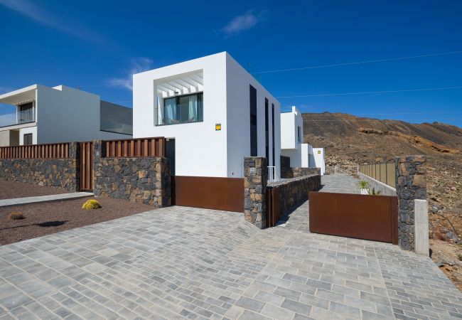 Villa em Corralejo -  Villa Deluxe Las Calderas 01 with private pool Villa em Corralejo -  Villa Deluxe Las Calderas 01 with private pool