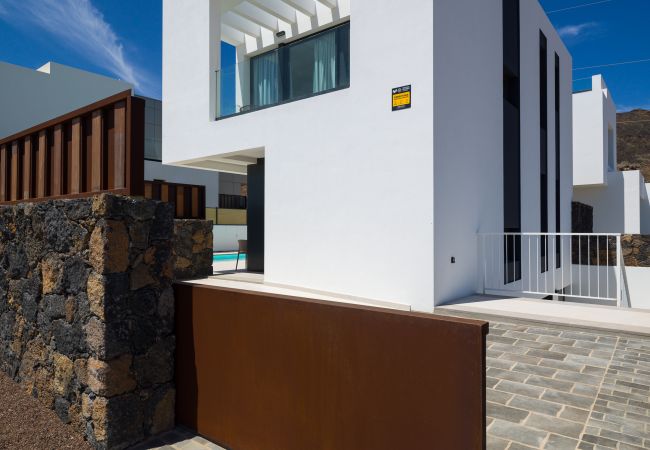 Villa em Corralejo -  Villa Deluxe Las Calderas 01 with private pool Villa em Corralejo -  Villa Deluxe Las Calderas 01 with private pool