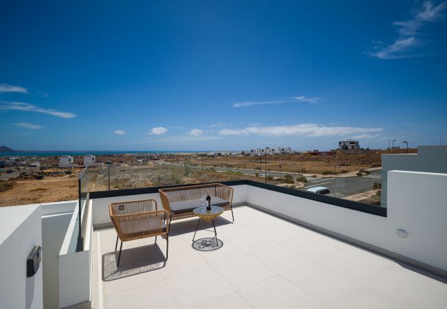 Villa em Corralejo -  Villa Deluxe Las Calderas 01 with private pool Villa em Corralejo -  Villa Deluxe Las Calderas 01 with private pool