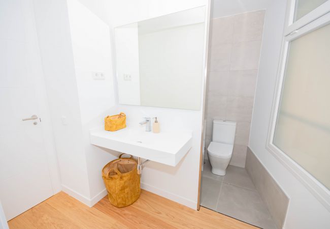 Apartamento em Madrid - Víctor De La Serna Temporal Apartamento em Madrid - Víctor De La Serna Temporal