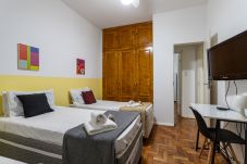 Apartamento em Rio de Janeiro - 6 minutos da Praia de Copacabana | EL108