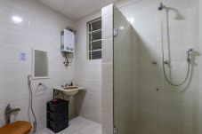 Apartamento em Rio de Janeiro - 6 minutos da Praia de Copacabana | EL108