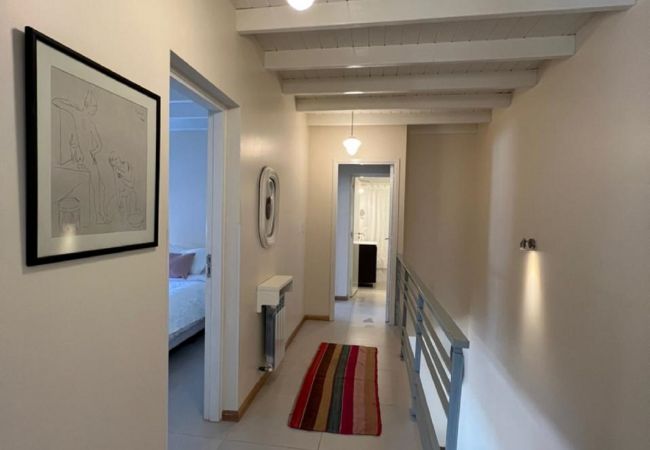 Casa em Luján de Cuyo -  Espacioso duplex cerca del mall Palmares Casa em Luján de Cuyo -  Espacioso duplex cerca del mall Palmares