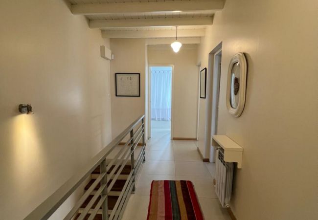 Casa em Luján de Cuyo -  Espacioso duplex cerca del mall Palmares Casa em Luján de Cuyo -  Espacioso duplex cerca del mall Palmares