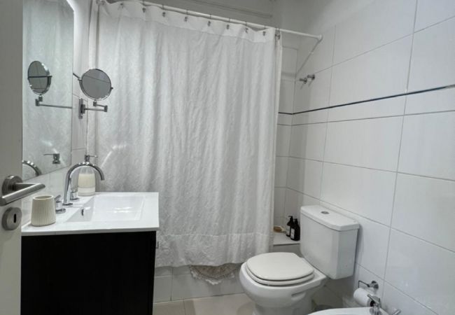 Casa em Luján de Cuyo -  Espacioso duplex cerca del mall Palmares Casa em Luján de Cuyo -  Espacioso duplex cerca del mall Palmares