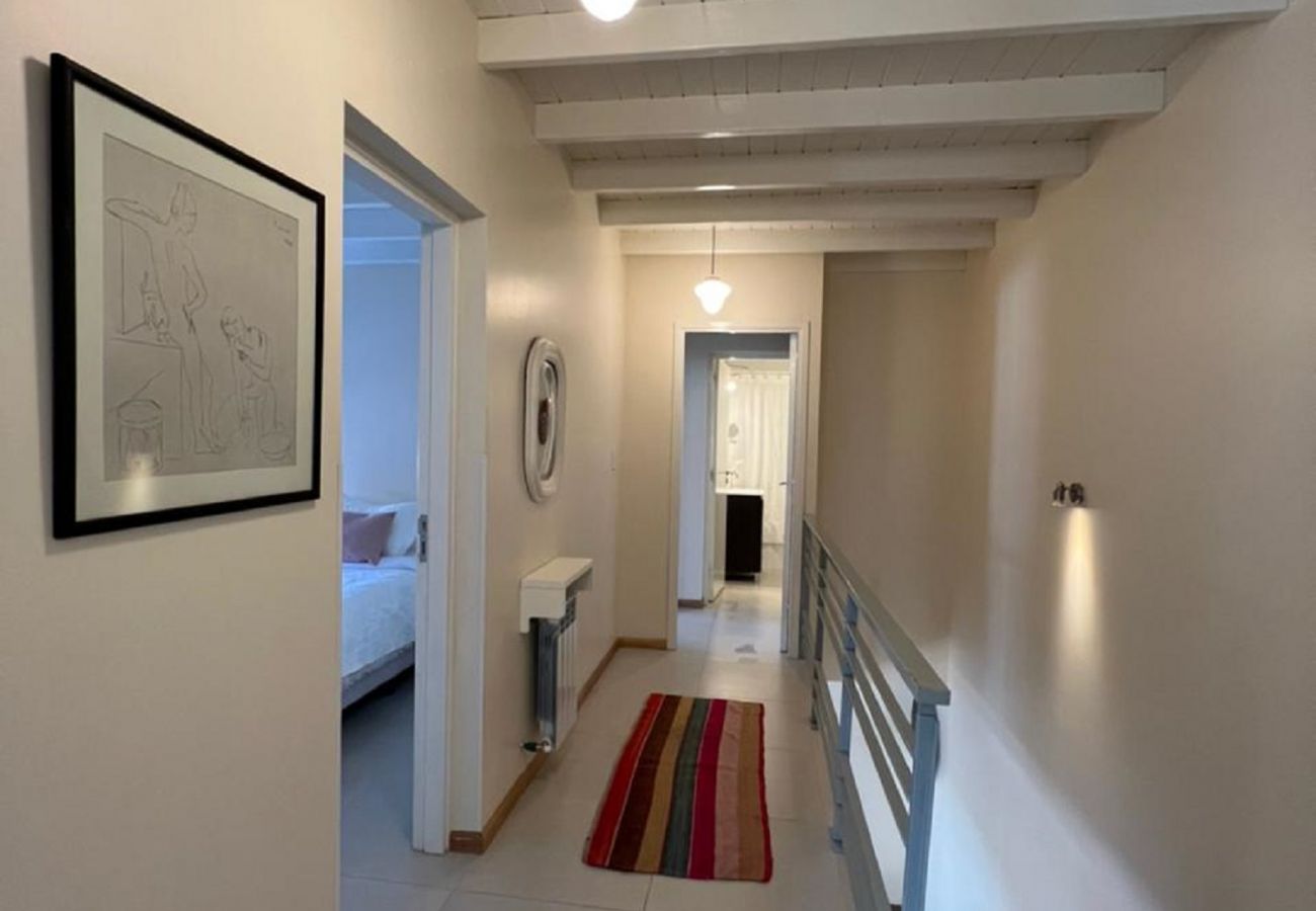 Casa em Luján de Cuyo -  Espacioso duplex cerca del mall Palmares Casa em Luján de Cuyo -  Espacioso duplex cerca del mall Palmares