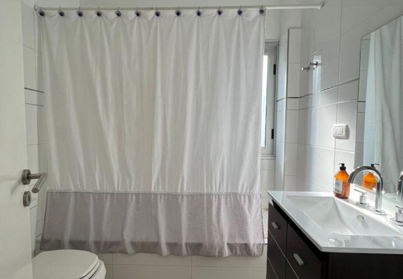 Casa em Luján de Cuyo -  Espacioso duplex cerca del mall Palmares Casa em Luján de Cuyo -  Espacioso duplex cerca del mall Palmares