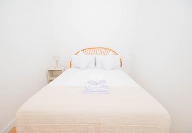 Apartamento em Madrid - Acogedor y coqueto apartamento de 3 dormitorios en Madrid .Temporal Apartamento em Madrid - Acogedor y coqueto apartamento de 3 dormitorios en Madrid .Temporal