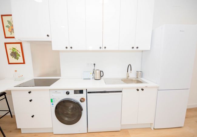 Apartamento em Madrid - Acogedor y coqueto apartamento de 3 dormitorios en Madrid .Temporal Apartamento em Madrid - Acogedor y coqueto apartamento de 3 dormitorios en Madrid .Temporal