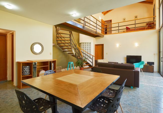 Casa em Mendoza - Espectacular casa cerca de Arístides Villanueva Casa em Mendoza - Espectacular casa cerca de Arístides Villanueva