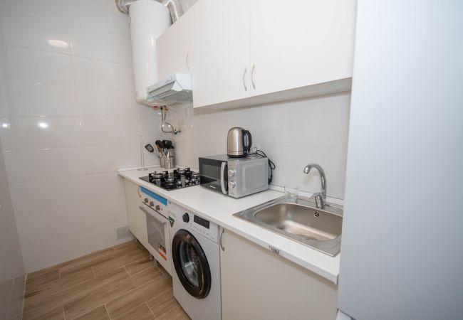 Apartamento em Madrid - Luminoso y amplio apartamento en Cuatro Caminos Madrid. Temporal  Apartamento em Madrid - Luminoso y amplio apartamento en Cuatro Caminos Madrid. Temporal