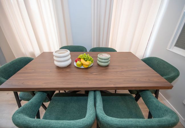 Apartamento em Madrid - Luminoso y amplio apartamento en Cuatro Caminos Madrid. Temporal  Apartamento em Madrid - Luminoso y amplio apartamento en Cuatro Caminos Madrid. Temporal