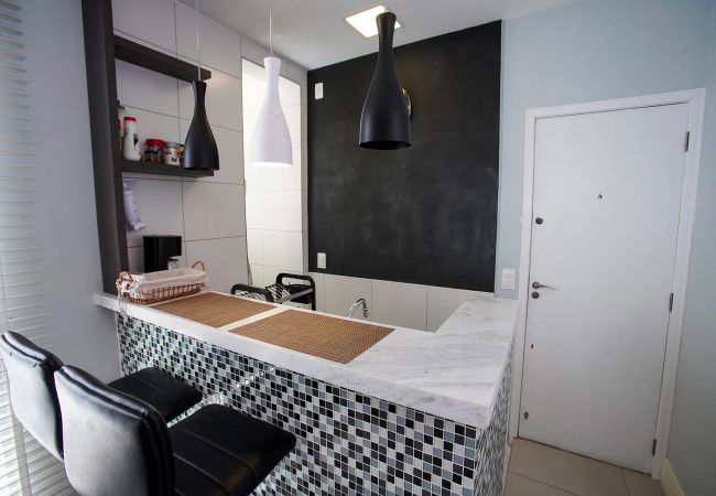 Apartamento em Rio de Janeiro - URQ401| Quarto e sala aconchegante no Leblon! Apartamento em Rio de Janeiro - URQ401| Quarto e sala aconchegante no Leblon!