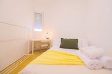 Apartamento em Madrid - Piso Familiar y Espacioso de 3 Habitaciones Luminosas	