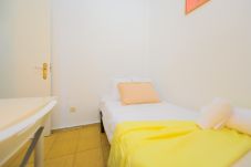 Apartamento em Madrid - Piso Familiar y Espacioso de 3 Habitaciones Luminosas	
