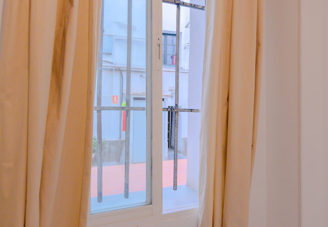 Apartamento em Madrid - Encantadora vivienda de dos dormitorios en el Centro de Madrid. Temporal Apartamento em Madrid - Encantadora vivienda de dos dormitorios en el Centro de Madrid. Temporal