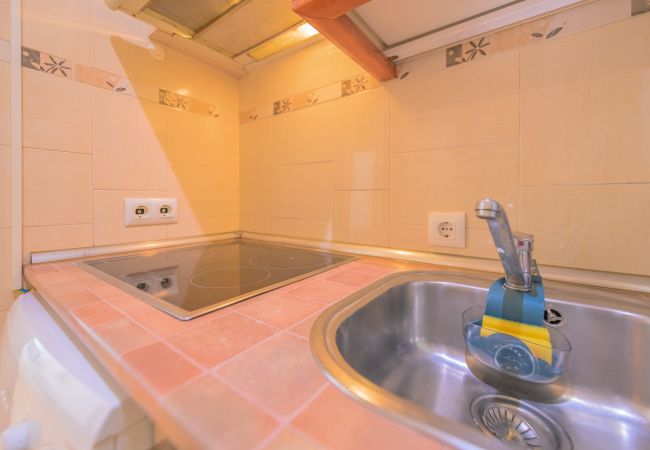 Estúdio em Madrid - COQUETO ESTUDIO JUNTO A CUATRO TORRES E INSTITUTO DE EMPRESA.TEMPORAL Estúdio em Madrid - COQUETO ESTUDIO JUNTO A CUATRO TORRES E INSTITUTO DE EMPRESA.TEMPORAL