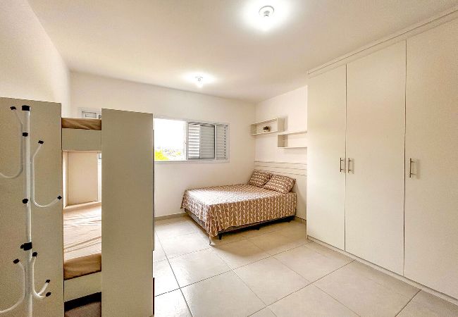 Apartamento em Cachoeira Paulista - Apto com ótima localização - Cachoeira Paulista/SP Apartamento em Cachoeira Paulista - Apto com ótima localização - Cachoeira Paulista/SP