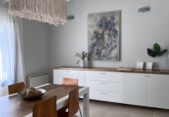 Casa em Mendoza -  Amplia y Luminosa Casa con Excelente Ubicación Casa em Mendoza -  Amplia y Luminosa Casa con Excelente Ubicación