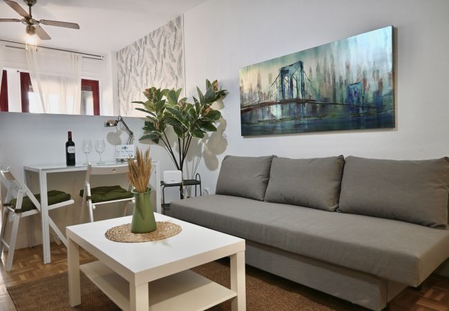  em Madrid - Luminoso y práctico apartamento en El Barrio del Pilar