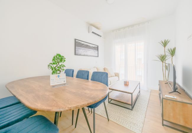 Apartamento em Madrid - Elegante y cómodo apartamento de tres dormitorios en Vallecas