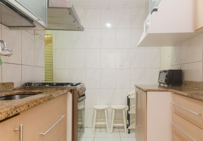 Apartamento em Rio de Janeiro - Brt401B|2 quartos em Copacabana, 10 min do Posto 3 Apartamento em Rio de Janeiro - Brt401B|2 quartos em Copacabana, 10 min do Posto 3