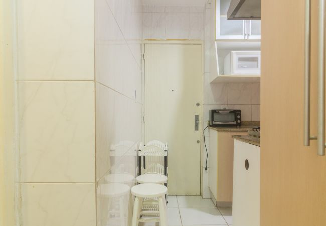 Apartamento em Rio de Janeiro - Brt401B|2 quartos em Copacabana, 10 min do Posto 3 Apartamento em Rio de Janeiro - Brt401B|2 quartos em Copacabana, 10 min do Posto 3