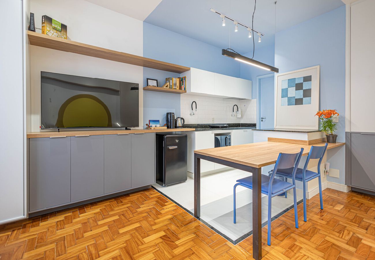 Apartamento em Rio de Janeiro - Estúdio com Wi-Fi a 200m da Praia de Copacabana/RJ Apartamento em Rio de Janeiro - Estúdio com Wi-Fi a 200m da Praia de Copacabana/RJ
