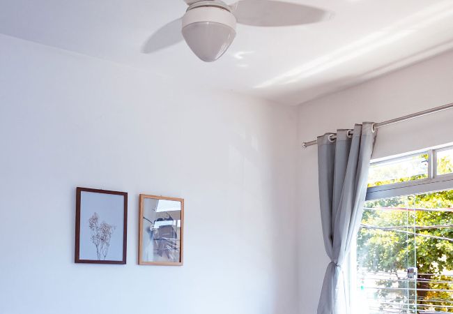 Apartamento em Pedro Leopoldo - Ótimo stúdio c WiFi no centro de Pedro Leopoldo/MG Apartamento em Pedro Leopoldo - Ótimo stúdio c WiFi no centro de Pedro Leopoldo/MG