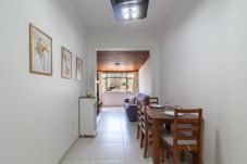 Apartamento em Rio de Janeiro - Charme em Copa | Ótimo para casais | MVC1103