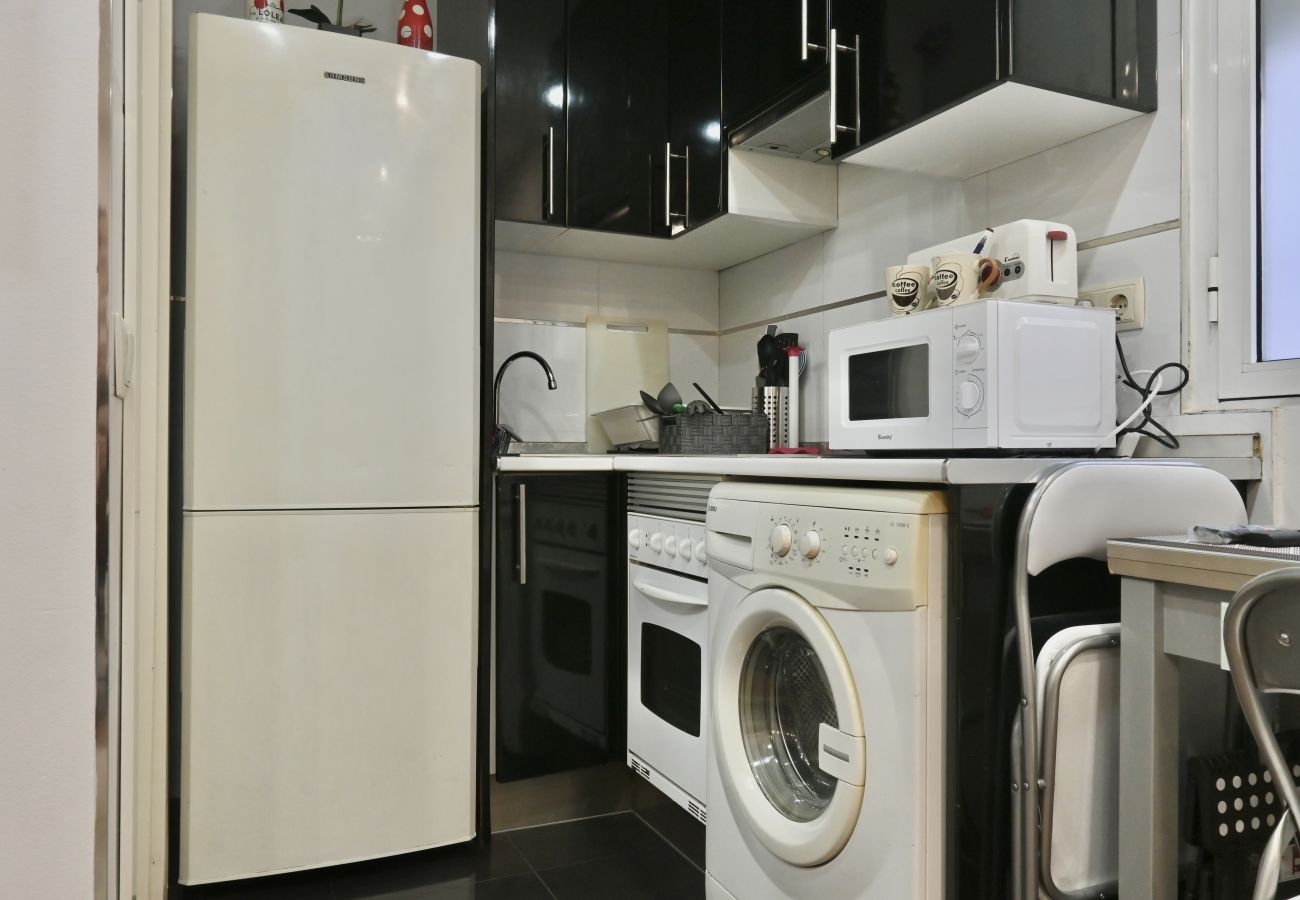 Estúdio em Madrid - HERMOSO APARTAMENTO TIPO ESTUDIO EN MADRID .TEMPORAL Estúdio em Madrid - HERMOSO APARTAMENTO TIPO ESTUDIO EN MADRID .TEMPORAL