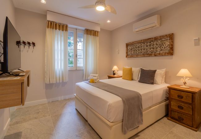 Apartamento em Rio de Janeiro - Vista para o mar, 2 minutos da praia | FMS502 Apartamento em Rio de Janeiro - Vista para o mar, 2 minutos da praia | FMS502