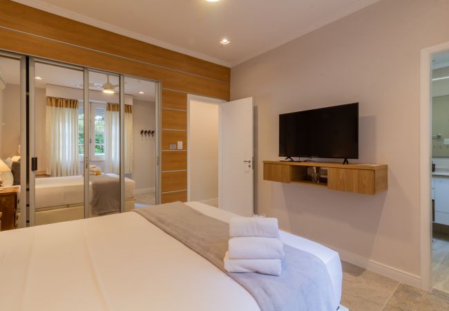 Apartamento em Rio de Janeiro - Vista para o mar, 2 minutos da praia | FMS502 Apartamento em Rio de Janeiro - Vista para o mar, 2 minutos da praia | FMS502