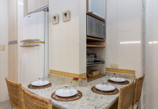 Apartamento em Rio de Janeiro - Vista para o mar, 2 minutos da praia | FMS502 Apartamento em Rio de Janeiro - Vista para o mar, 2 minutos da praia | FMS502