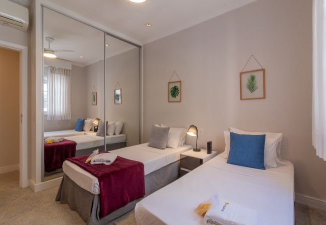 Apartamento em Rio de Janeiro - Vista para o mar, 2 minutos da praia | FMS502 Apartamento em Rio de Janeiro - Vista para o mar, 2 minutos da praia | FMS502