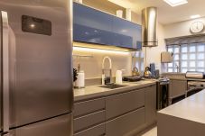 Apartamento em Rio de Janeiro - Próximo da Lagoa, em frente ao CASV | PC204