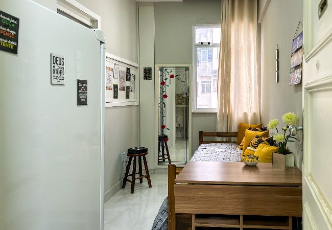 Apartamento em Rio de Janeiro - Ótimo studio c WiFi a 190m da Praia do Leme/RJ	 Apartamento em Rio de Janeiro - Ótimo studio c WiFi a 190m da Praia do Leme/RJ