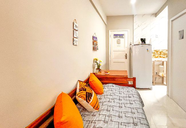 Apartamento em Rio de Janeiro - Ótimo studio c WiFi a 190m da Praia do Leme/RJ	 Apartamento em Rio de Janeiro - Ótimo studio c WiFi a 190m da Praia do Leme/RJ