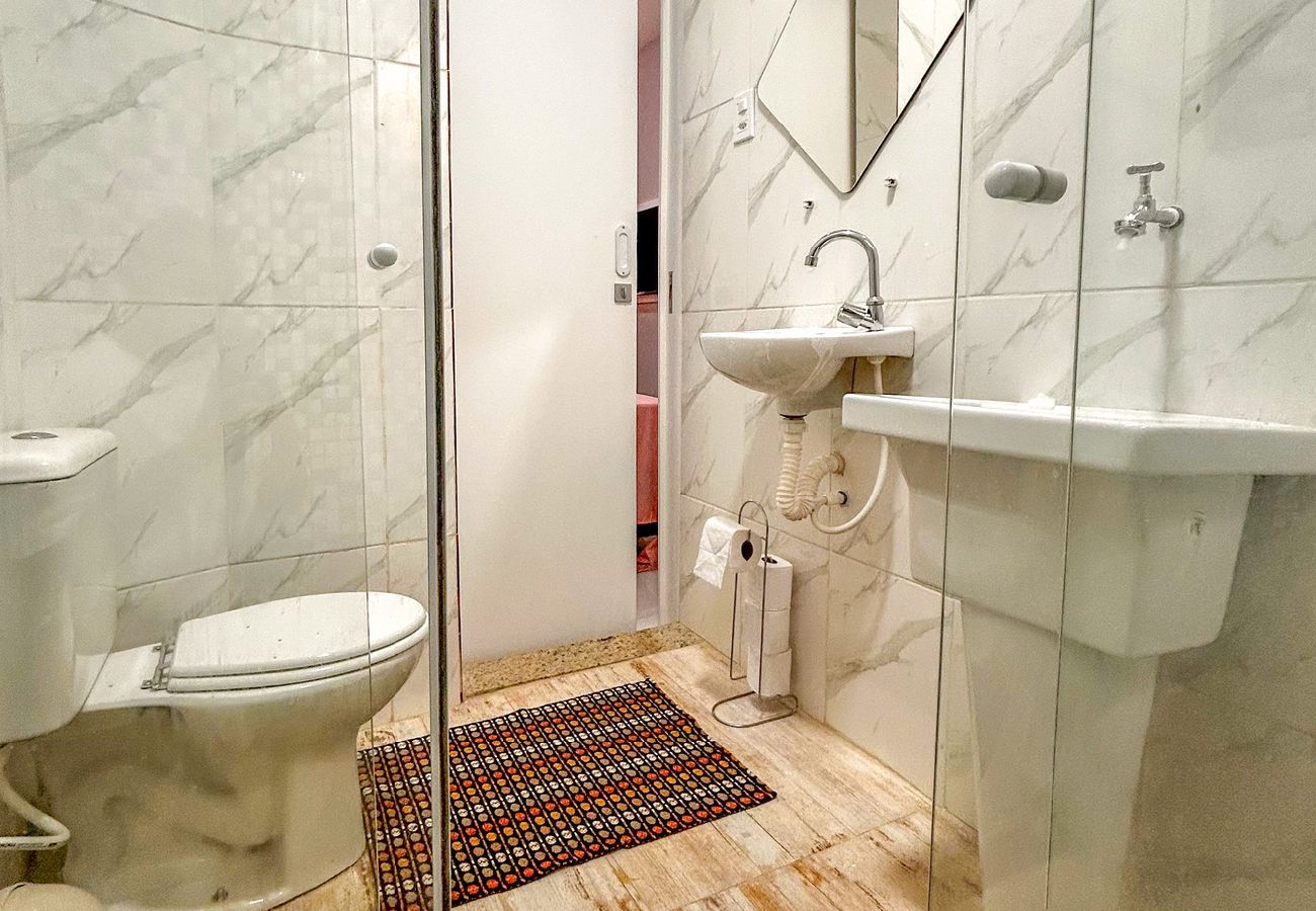 Apartamento em Rio de Janeiro - Ótimo studio c WiFi a 190m da Praia do Leme/RJ	 Apartamento em Rio de Janeiro - Ótimo studio c WiFi a 190m da Praia do Leme/RJ