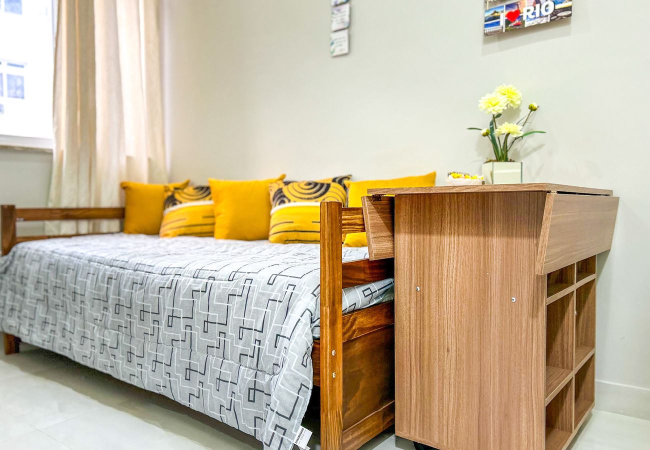 Apartamento em Rio de Janeiro - Ótimo studio c WiFi a 190m da Praia do Leme/RJ	 Apartamento em Rio de Janeiro - Ótimo studio c WiFi a 190m da Praia do Leme/RJ