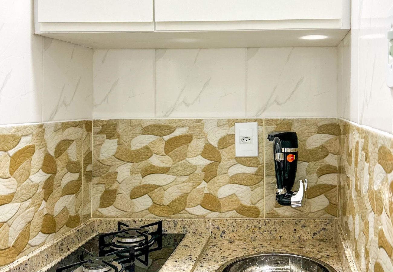 Apartamento em Rio de Janeiro - Ótimo studio c WiFi a 190m da Praia do Leme/RJ	 Apartamento em Rio de Janeiro - Ótimo studio c WiFi a 190m da Praia do Leme/RJ