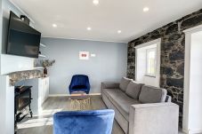 Casa em Santa Cruz - Casa da Horta by Atlantic Holiday