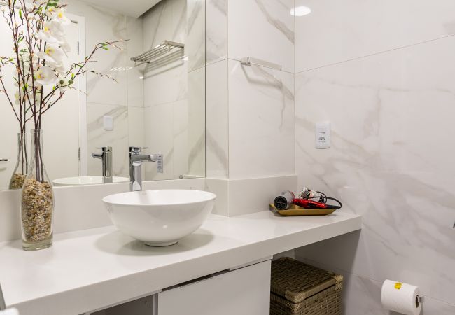 Apartamento em Rio de Janeiro - Charme em Botafogo | Bem decorado | SCT1202  Apartamento em Rio de Janeiro - Charme em Botafogo | Bem decorado | SCT1202