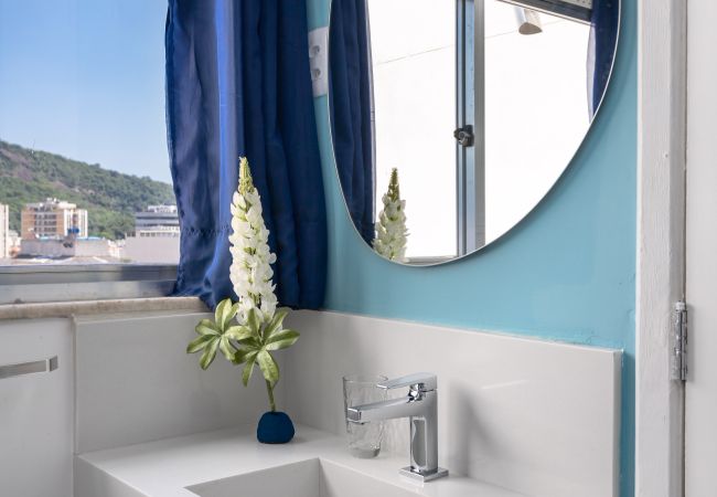 Apartamento em Rio de Janeiro - Charme em Botafogo | Bem decorado | SCT1202  Apartamento em Rio de Janeiro - Charme em Botafogo | Bem decorado | SCT1202