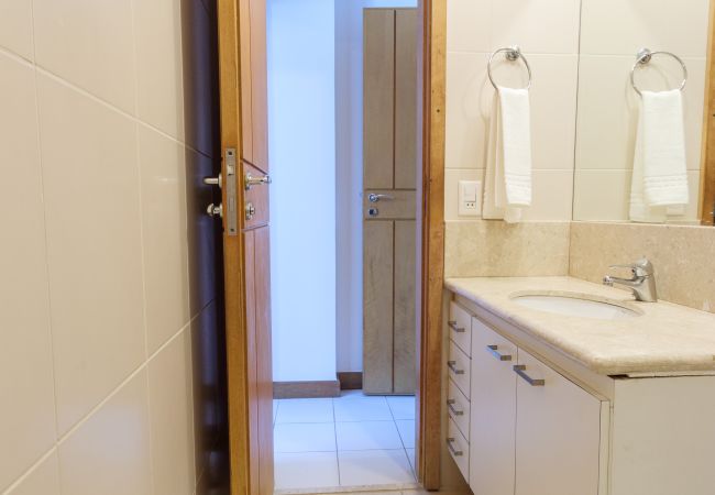 Apart-hotel em Rio de Janeiro - JON705 | Cobertura em Ipanema com vista pro Cristo Apart-hotel em Rio de Janeiro - JON705 | Cobertura em Ipanema com vista pro Cristo