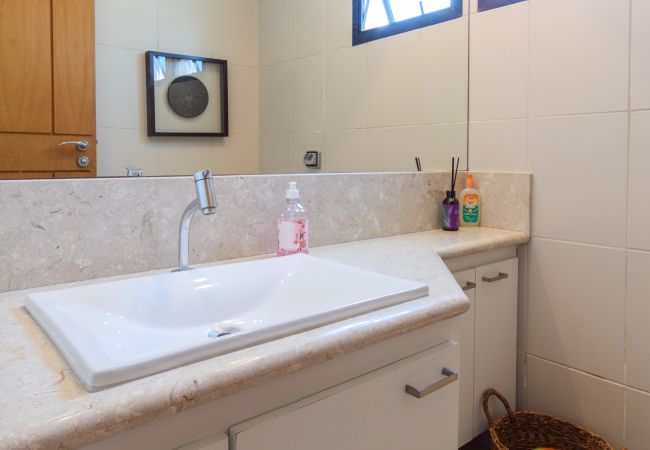 Apart-hotel em Rio de Janeiro - JON705 | Cobertura em Ipanema com vista pro Cristo Apart-hotel em Rio de Janeiro - JON705 | Cobertura em Ipanema com vista pro Cristo