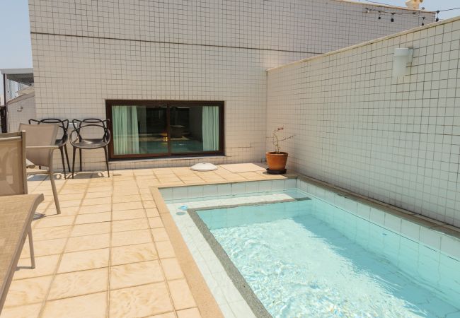 Apart-hotel em Rio de Janeiro - JON705 | Cobertura em Ipanema com vista pro Cristo Apart-hotel em Rio de Janeiro - JON705 | Cobertura em Ipanema com vista pro Cristo