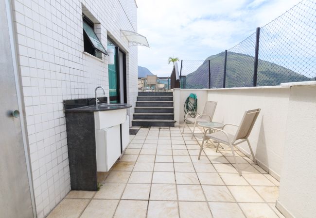 Apart-hotel em Rio de Janeiro - JON705 | Cobertura em Ipanema com vista pro Cristo Apart-hotel em Rio de Janeiro - JON705 | Cobertura em Ipanema com vista pro Cristo
