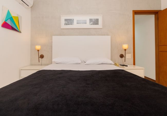 Apart-hotel em Rio de Janeiro - JON705 | Cobertura em Ipanema com vista pro Cristo Apart-hotel em Rio de Janeiro - JON705 | Cobertura em Ipanema com vista pro Cristo