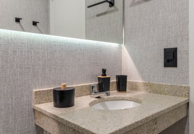 Estúdio em São Paulo - Studio Alto Padrão  Prox a Congonhas Estúdio em São Paulo - Studio Alto Padrão  Prox a Congonhas